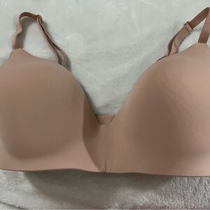 Victoria's Secret Blush Bra like new